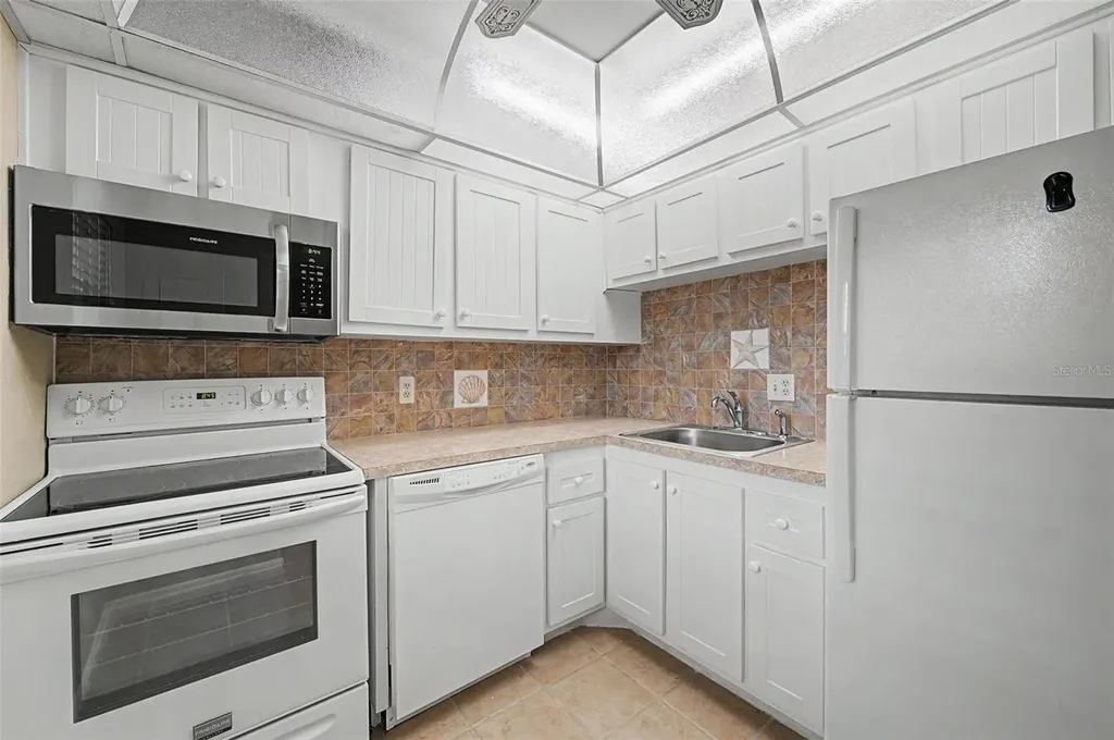 11485 Oakhurst Road Largo FL 33774