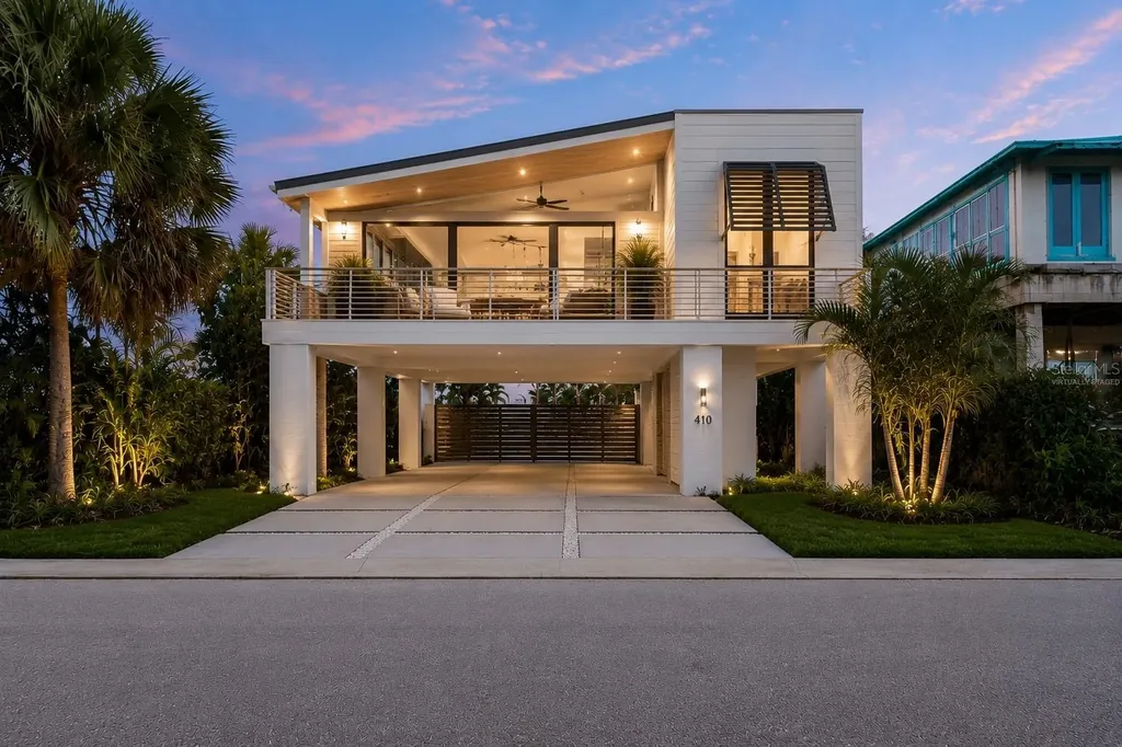 131 86th Terrace St Petersburg FL 33706
