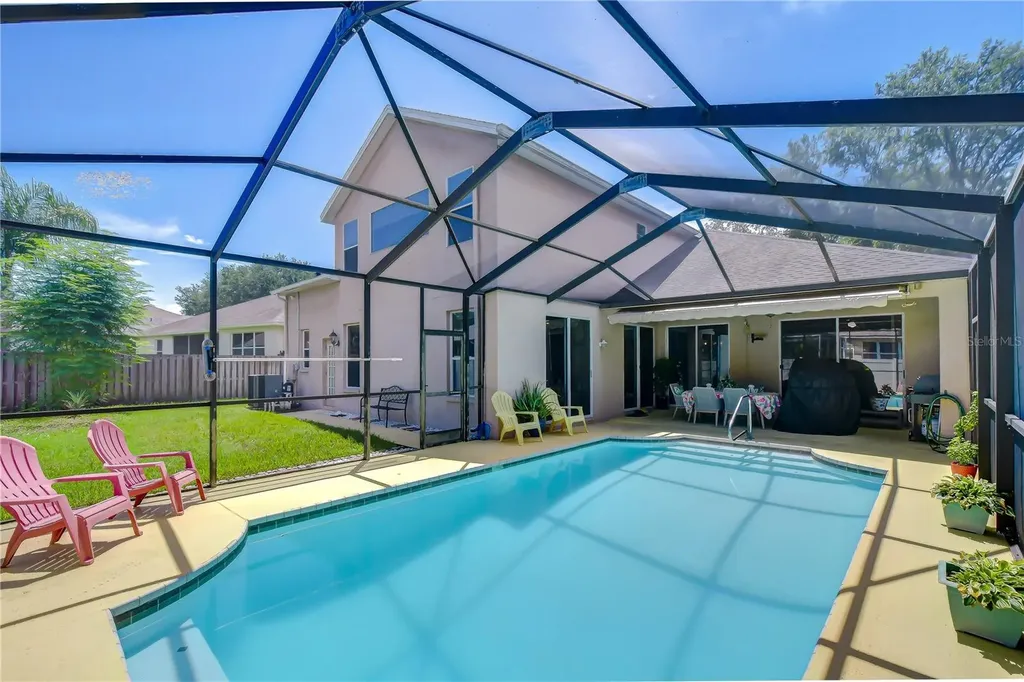 2202 Longmore Circle Valrico FL 33596