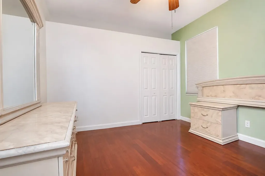 2202 Longmore Circle Valrico FL 33596