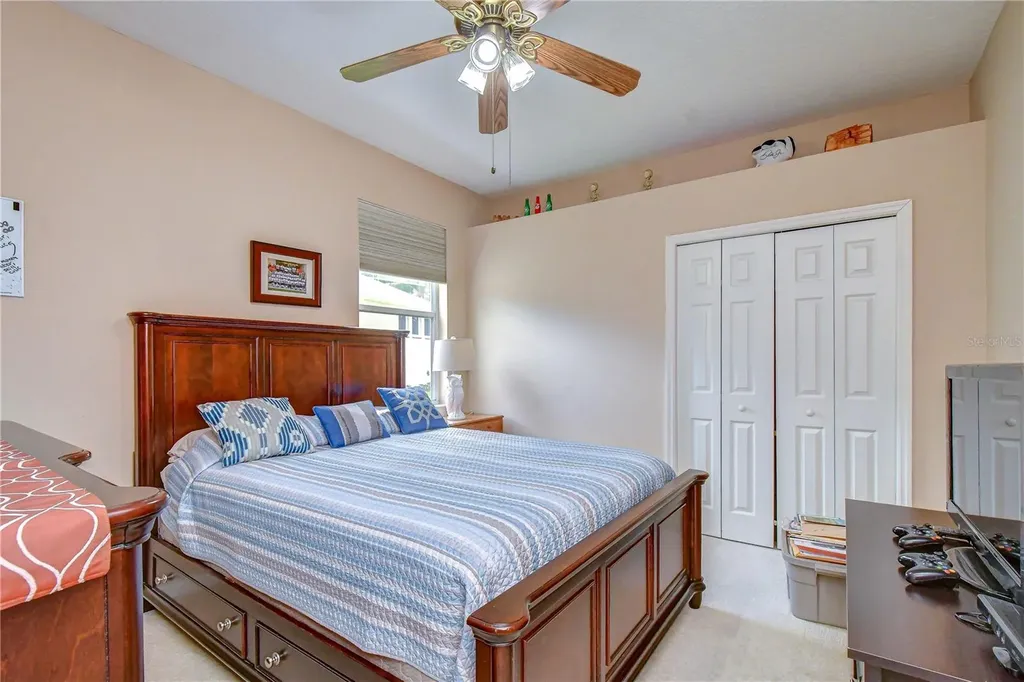 2202 Longmore Circle Valrico FL 33596