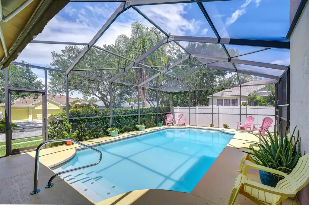 2202 Longmore Circle Valrico FL 33596