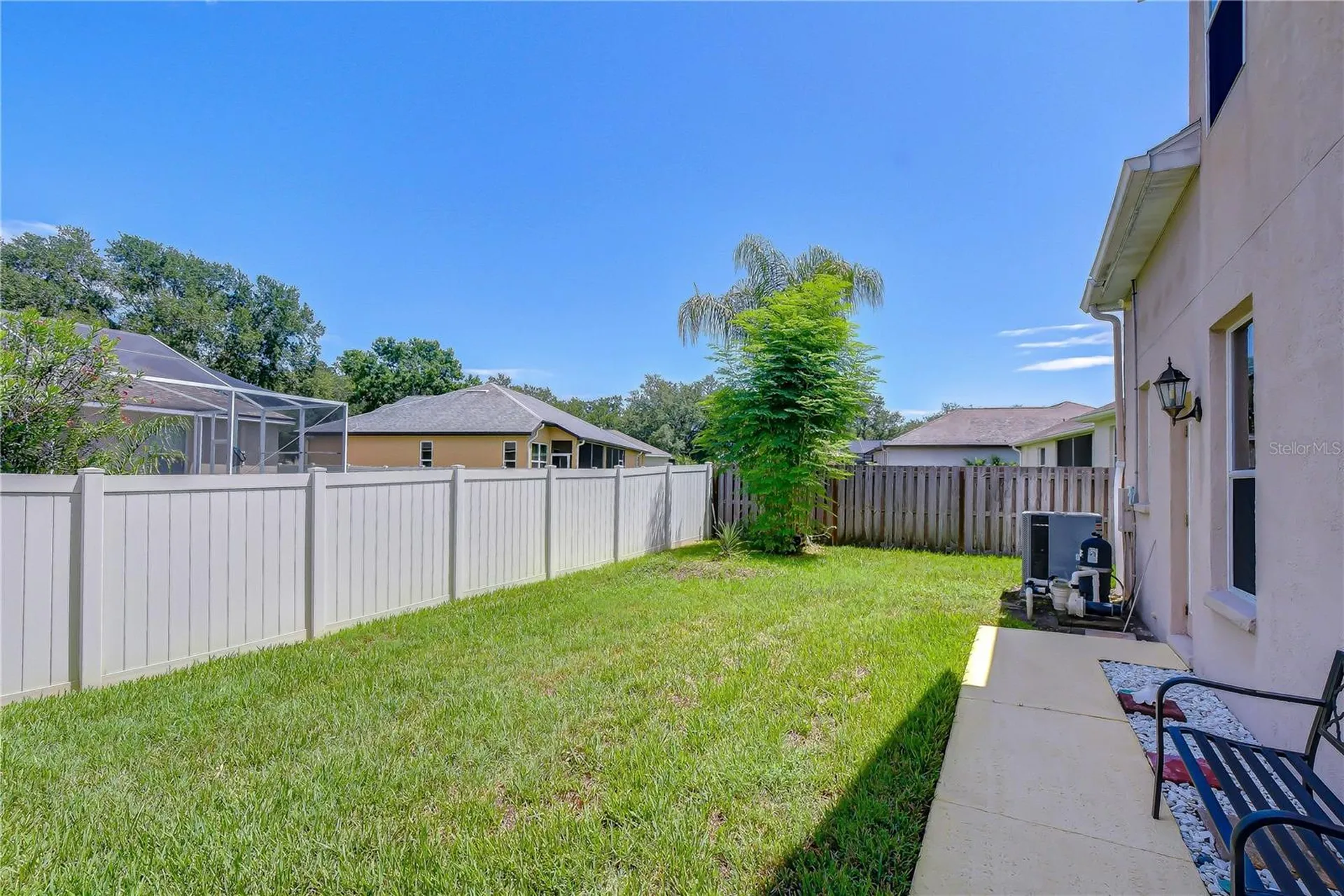 2202 Longmore Circle Valrico FL 33596
