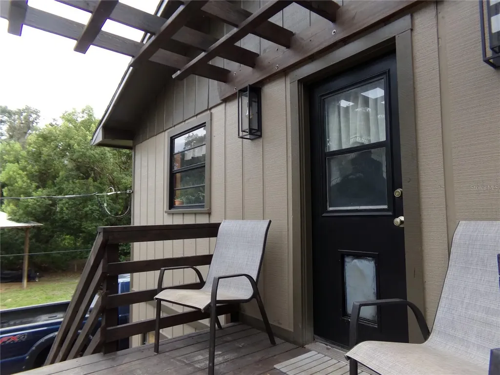 33068 Round Table Road Dade City FL 33523