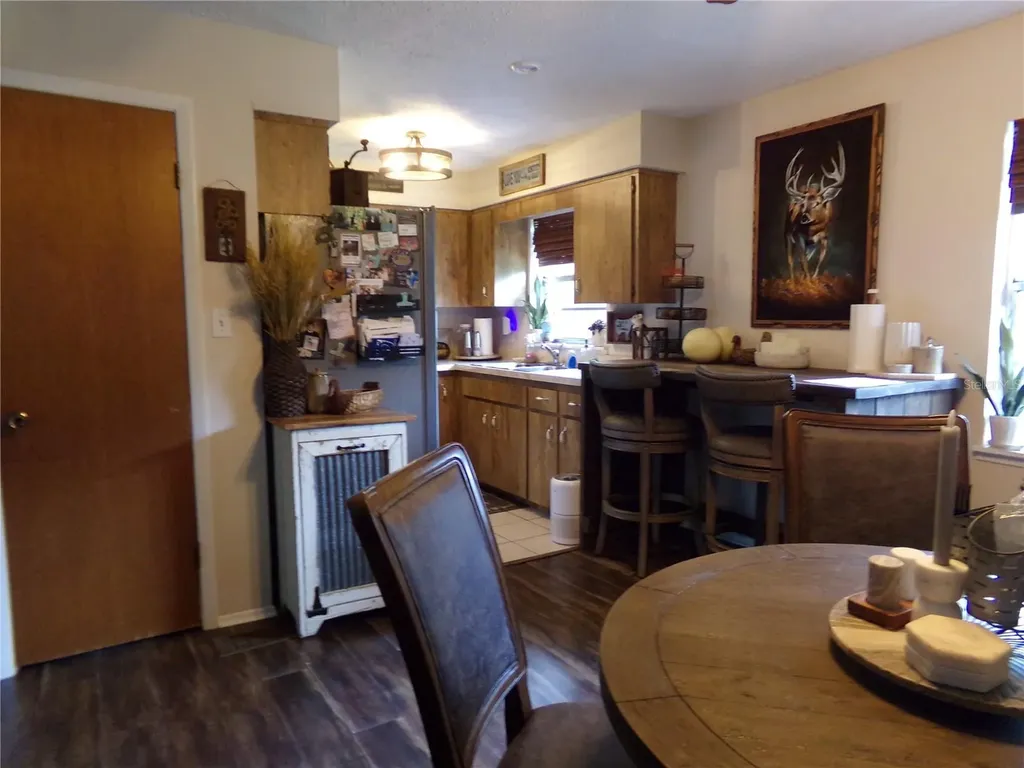 33068 Round Table Road Dade City FL 33523