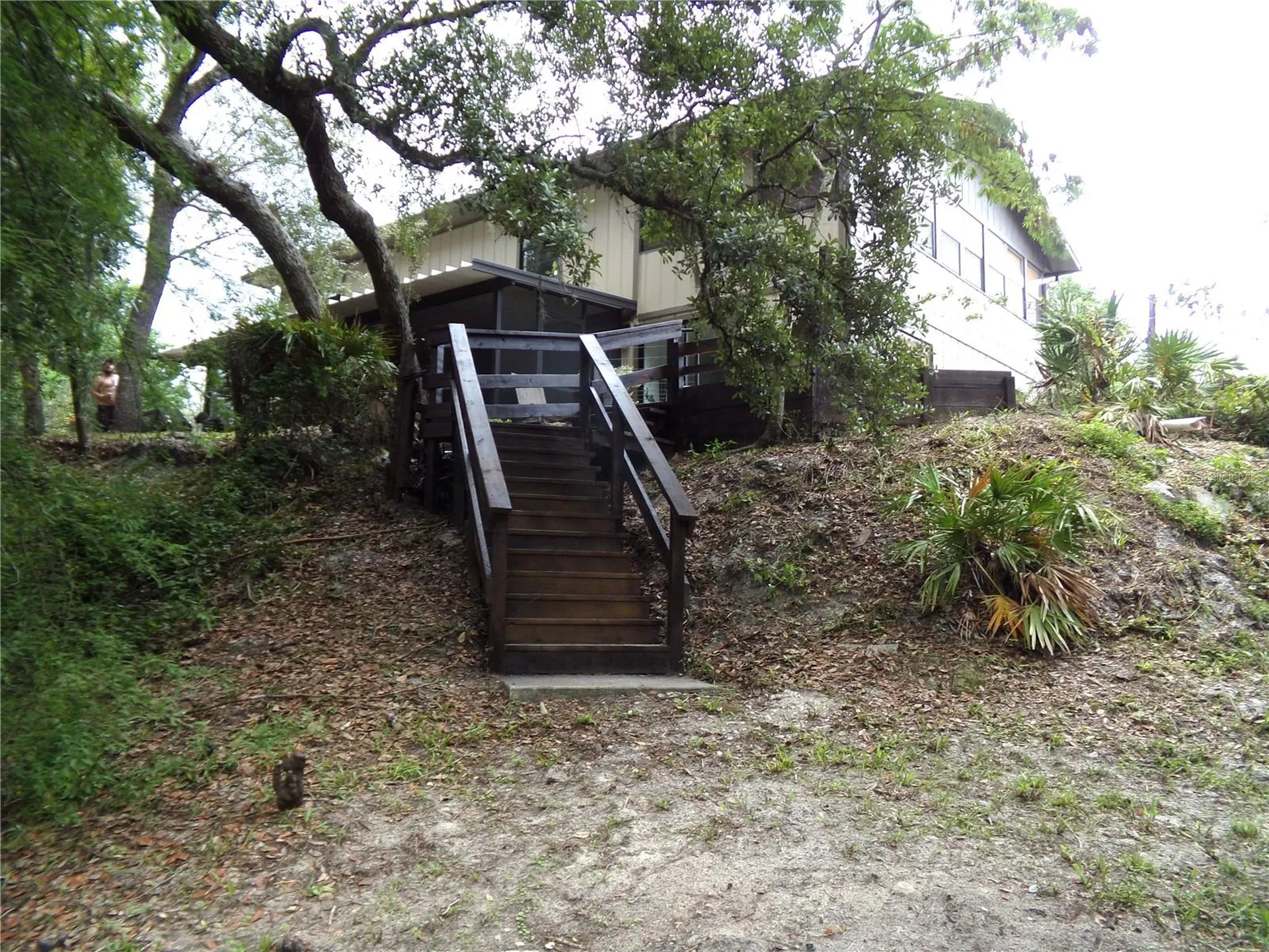 33068 Round Table Road Dade City FL 33523