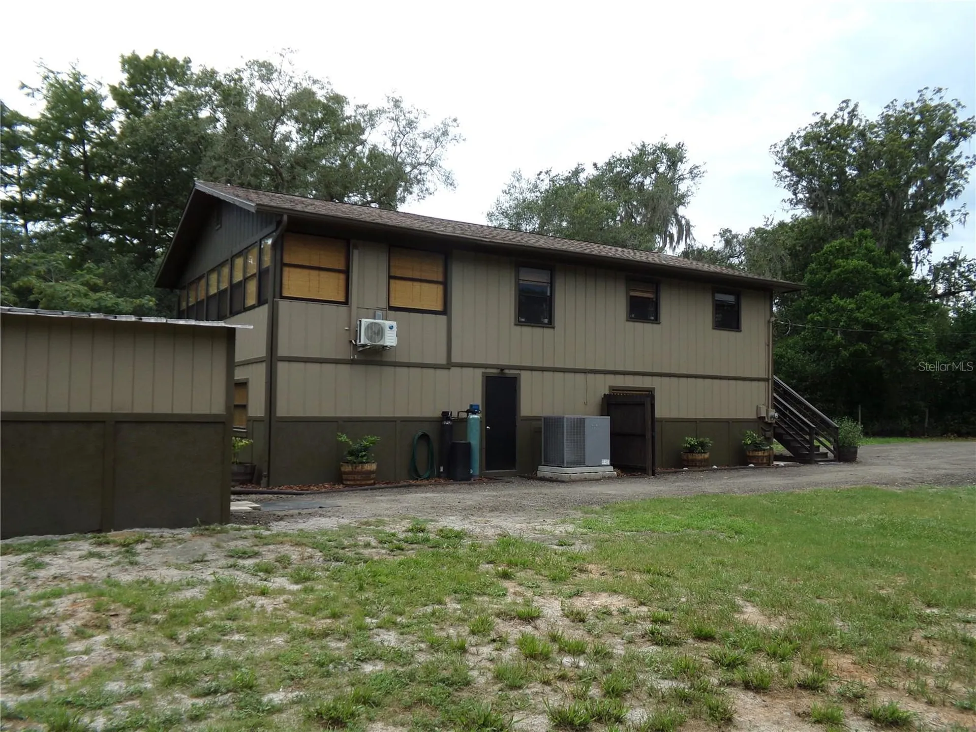 33068 Round Table Road Dade City FL 33523