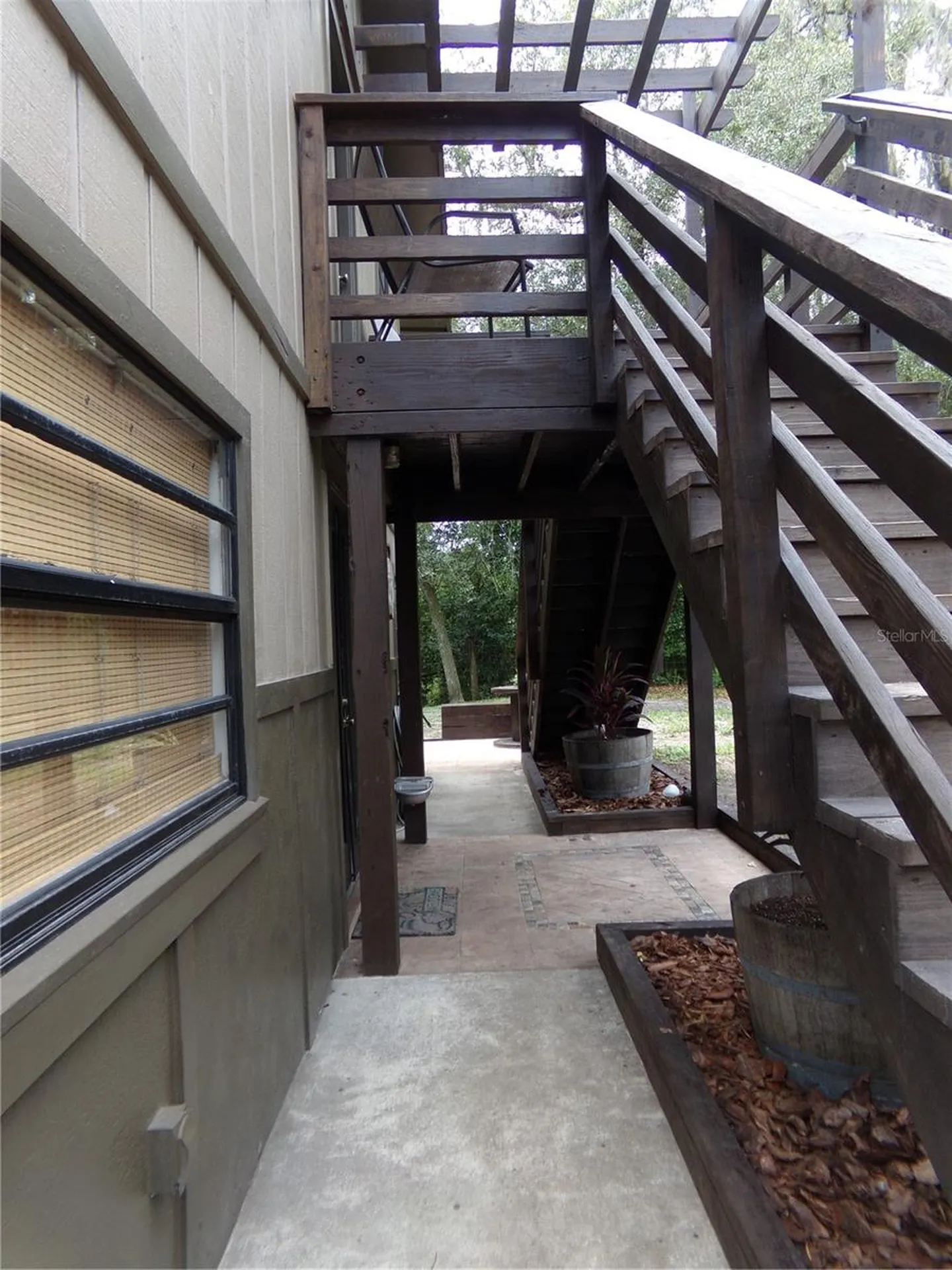 33068 Round Table Road Dade City FL 33523