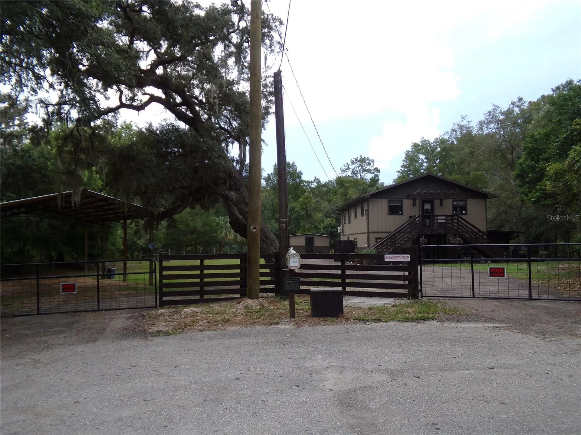 33068 Round Table Road Dade City FL 33523