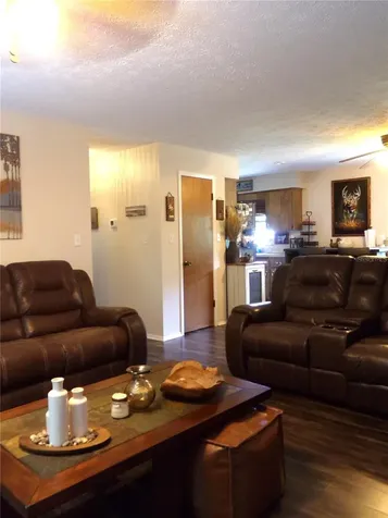 33068 Round Table Road Dade City FL 33523