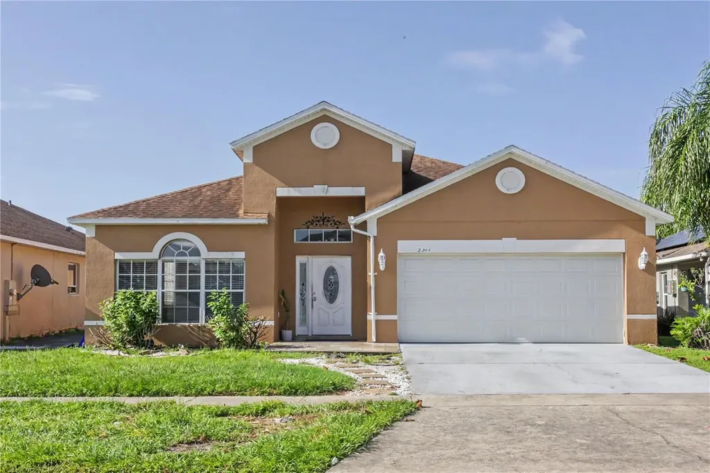 2244 Mallard Creek Circle Kissimmee FL 34743