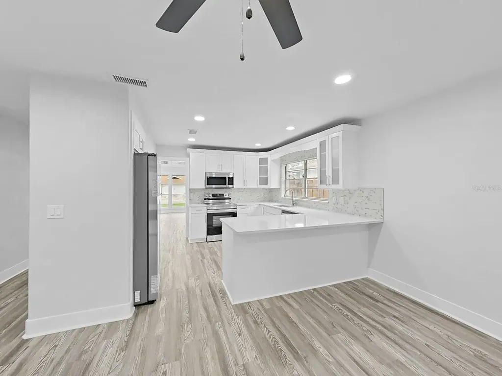 7513 Mayfair Court Tampa FL 33634