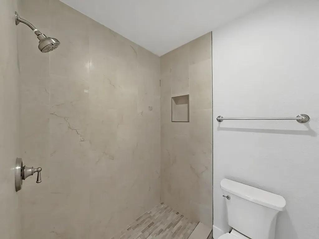 7513 Mayfair Court Tampa FL 33634