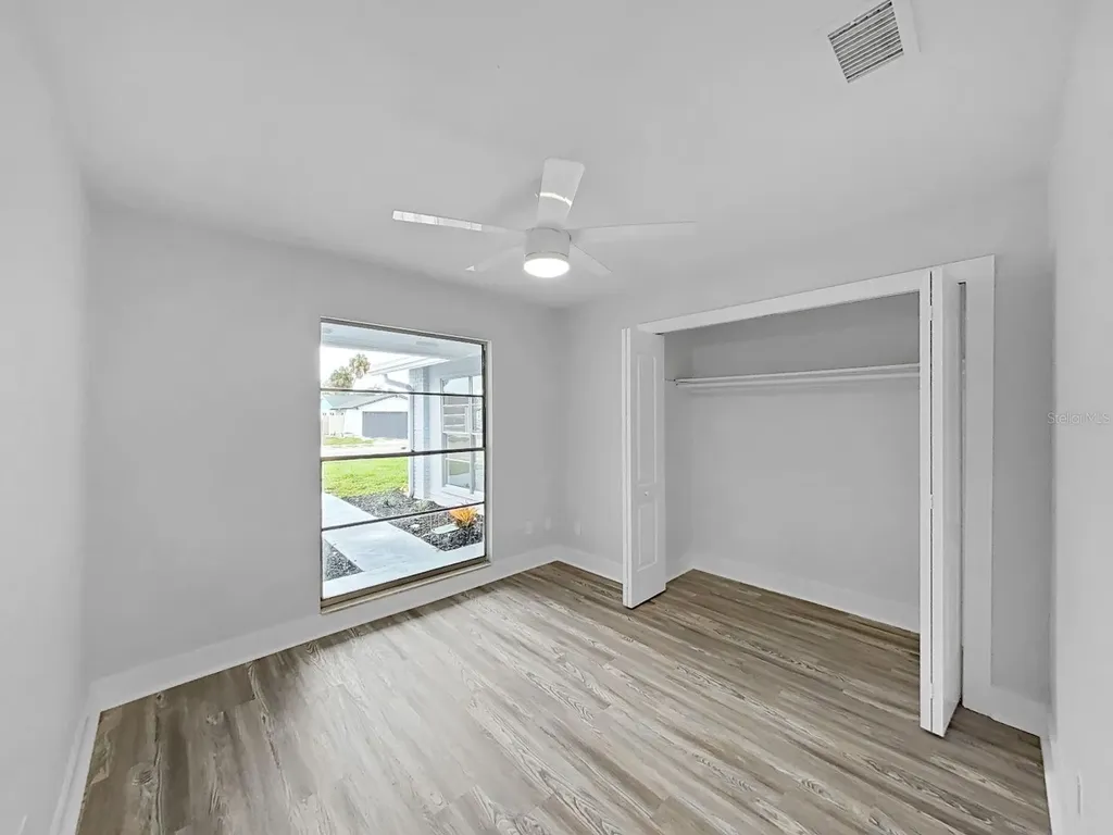 7513 Mayfair Court Tampa FL 33634