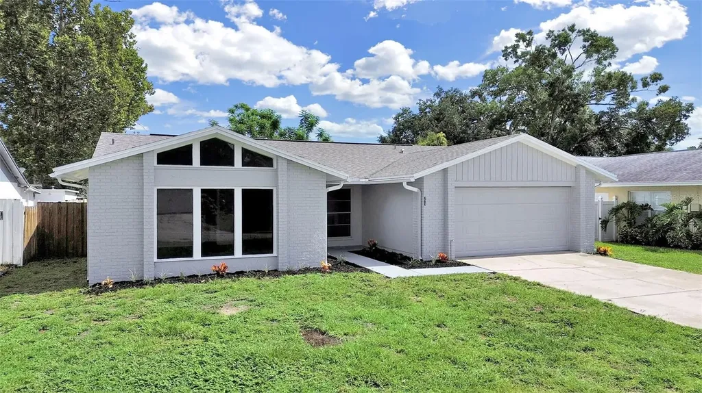 7513 Mayfair Court Tampa FL 33634