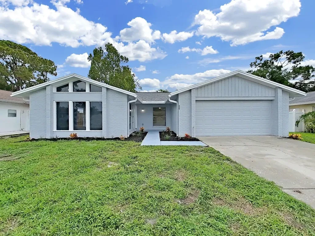 7513 Mayfair Court Tampa FL 33634
