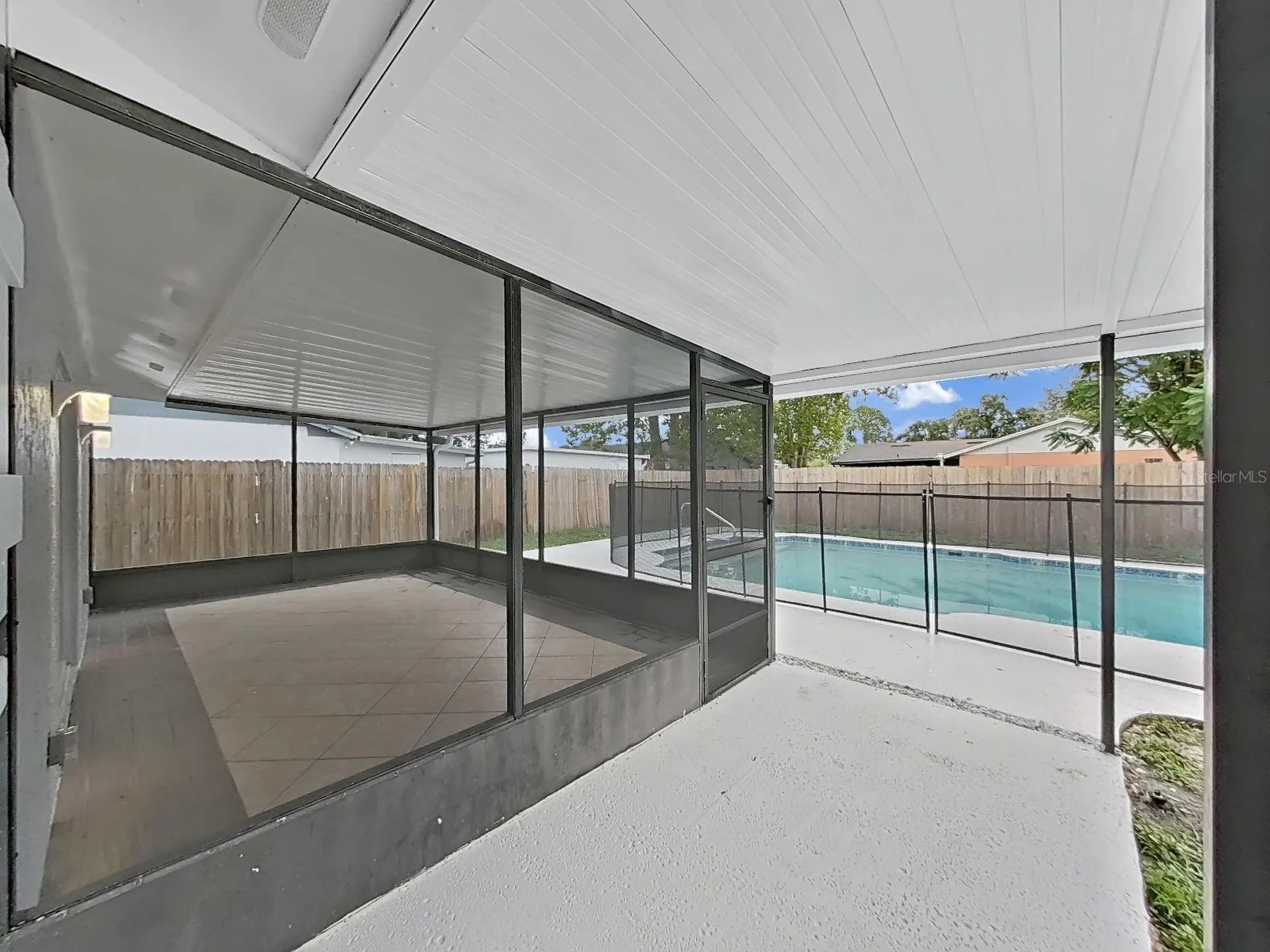 7513 Mayfair Court Tampa FL 33634