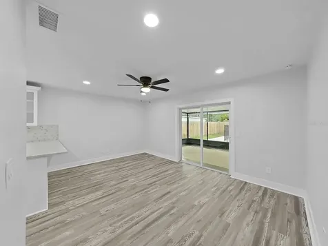 7513 Mayfair Court Tampa FL 33634