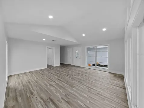 7513 Mayfair Court Tampa FL 33634