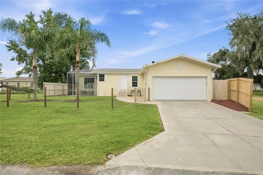 5230 Lexington Circle Wildwood FL 34785