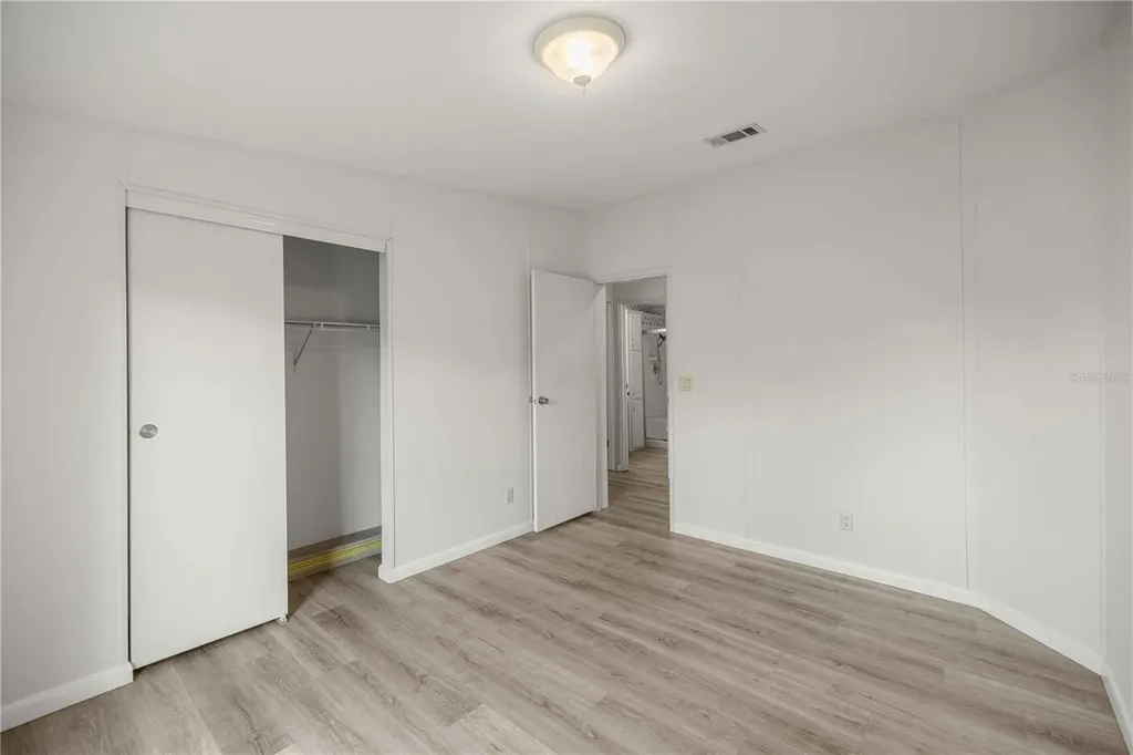 5230 Lexington Circle Wildwood FL 34785