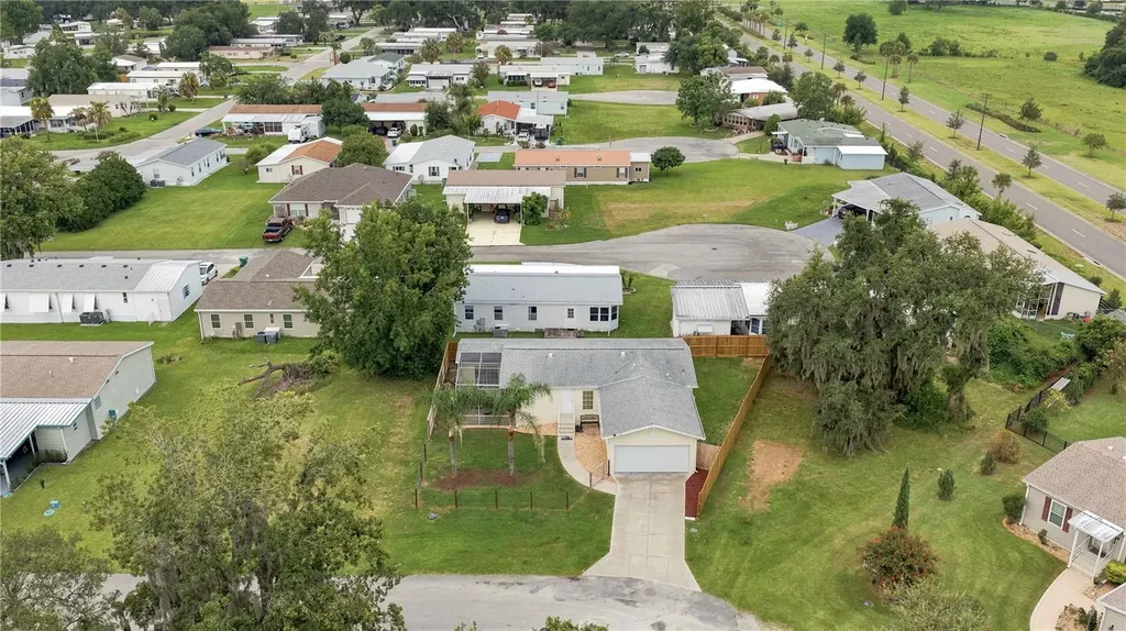5230 Lexington Circle Wildwood FL 34785