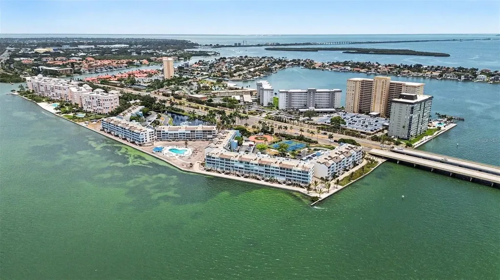 5279 Isla Key Blvd S St Petersburg FL 33715