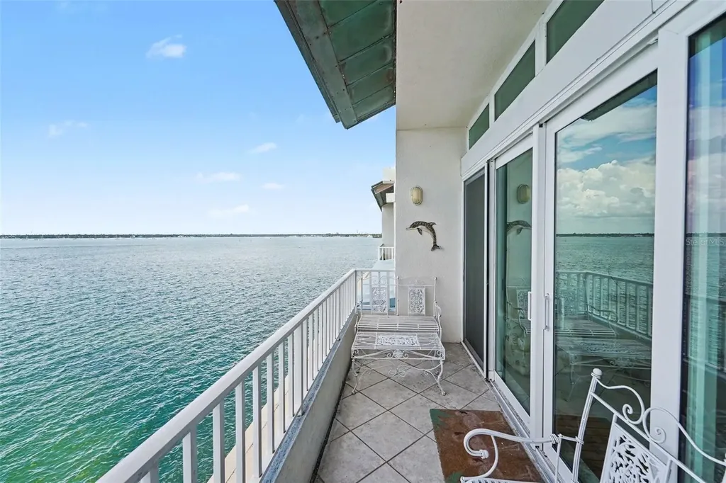 5279 Isla Key Blvd S St Petersburg FL 33715