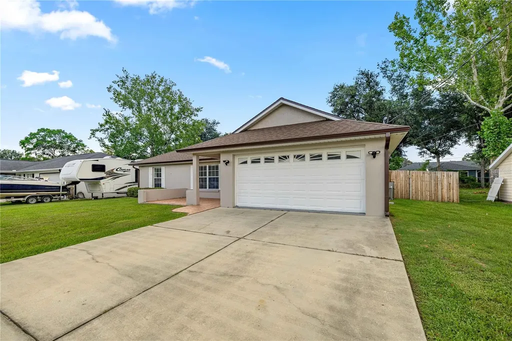 36 Almond Drive Ocala FL 34472