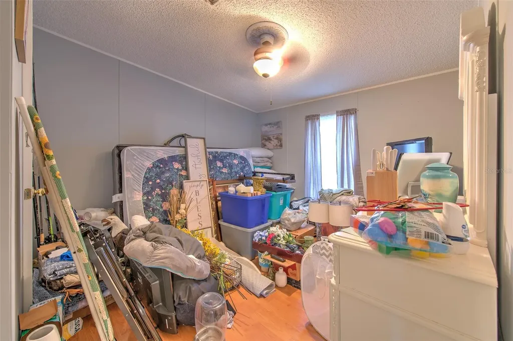 1606 N Kingsway Road Seffner FL 33584