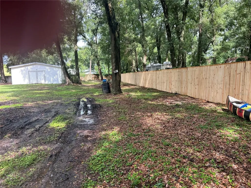 1606 N Kingsway Road Seffner FL 33584