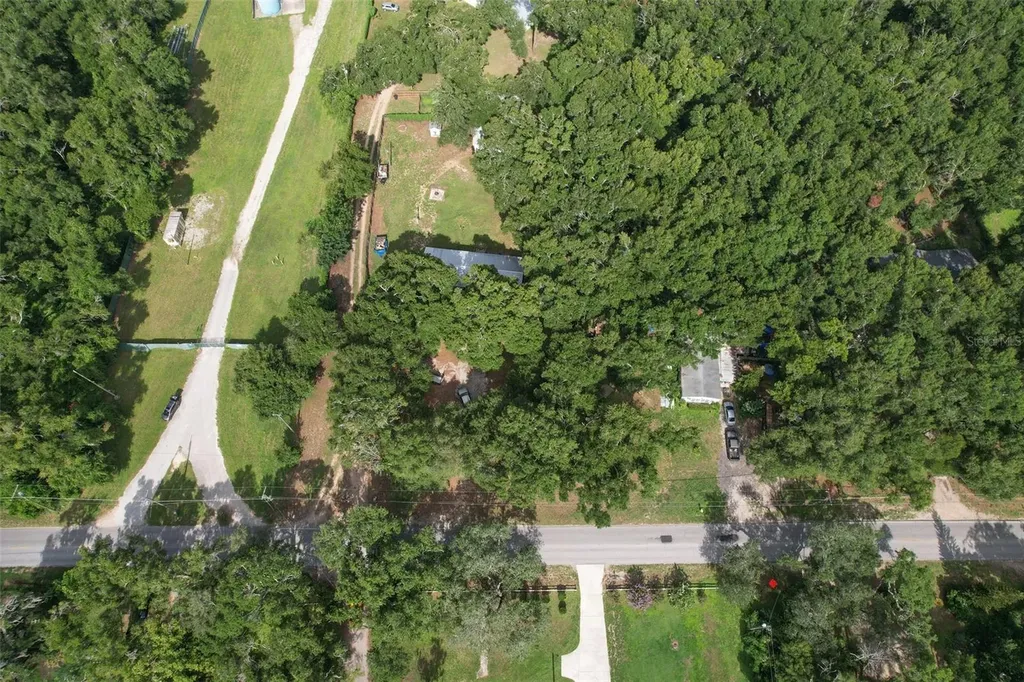 1606 N Kingsway Road Seffner FL 33584
