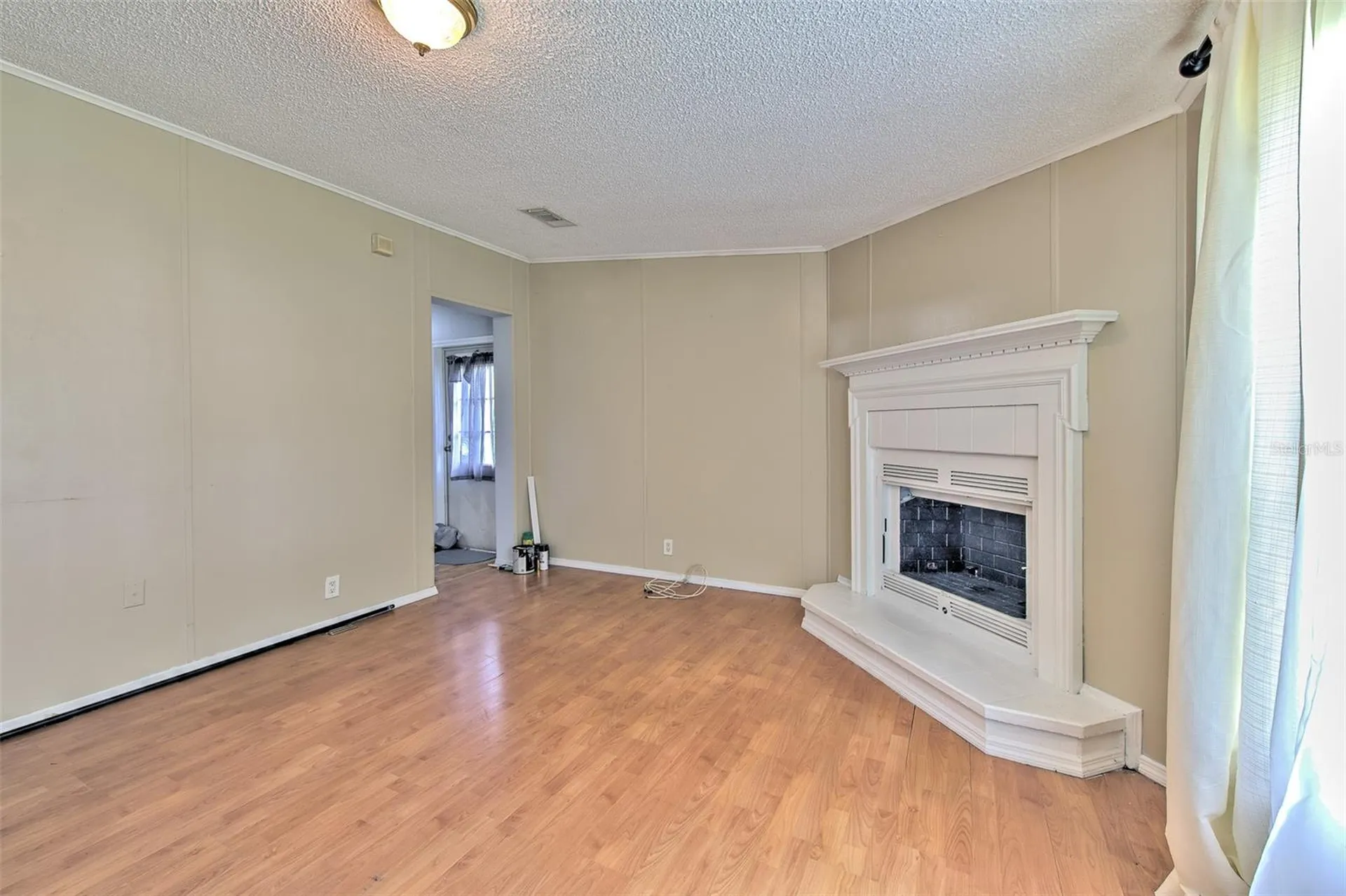 1606 N Kingsway Road Seffner FL 33584