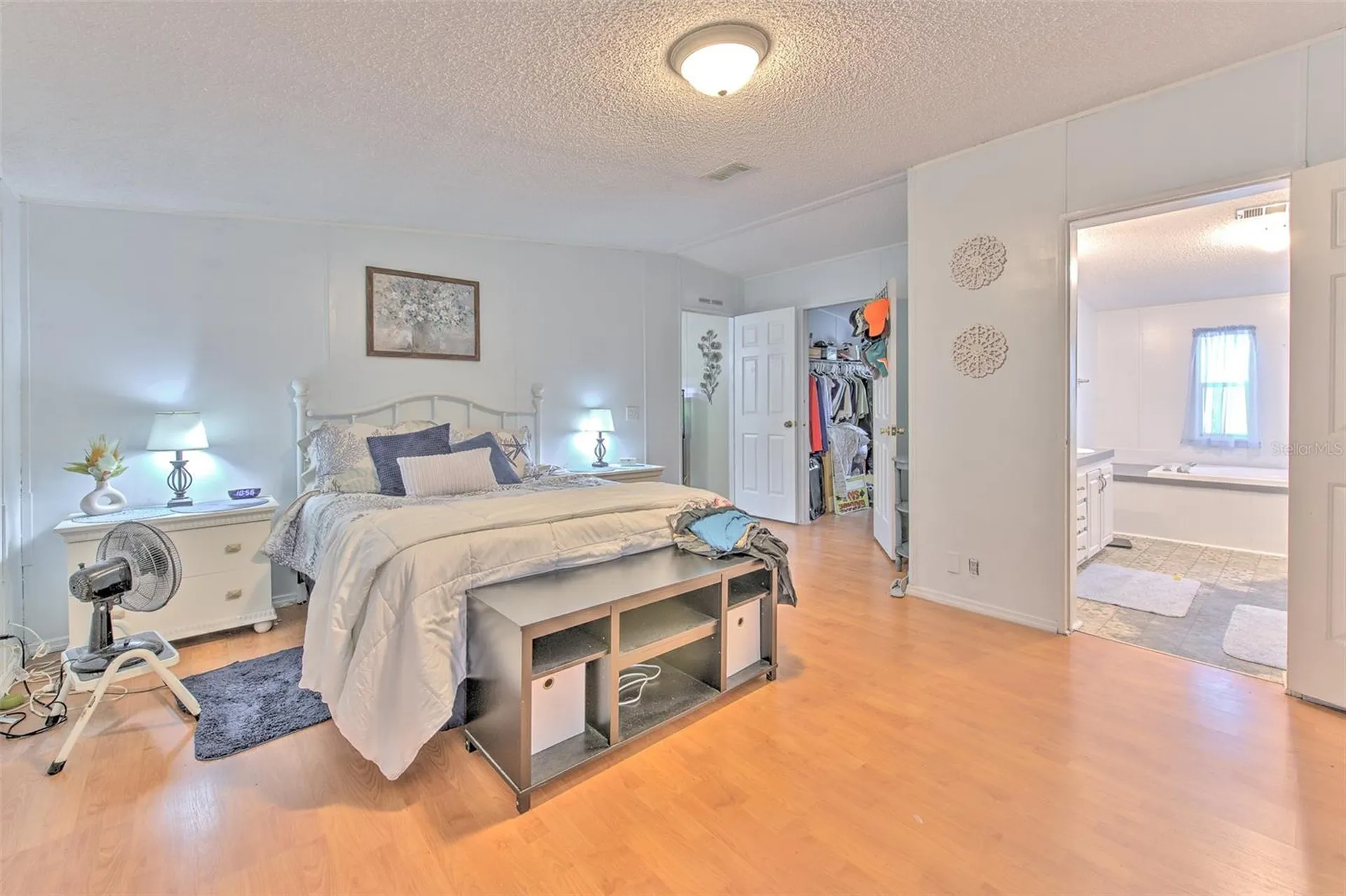 1606 N Kingsway Road Seffner FL 33584
