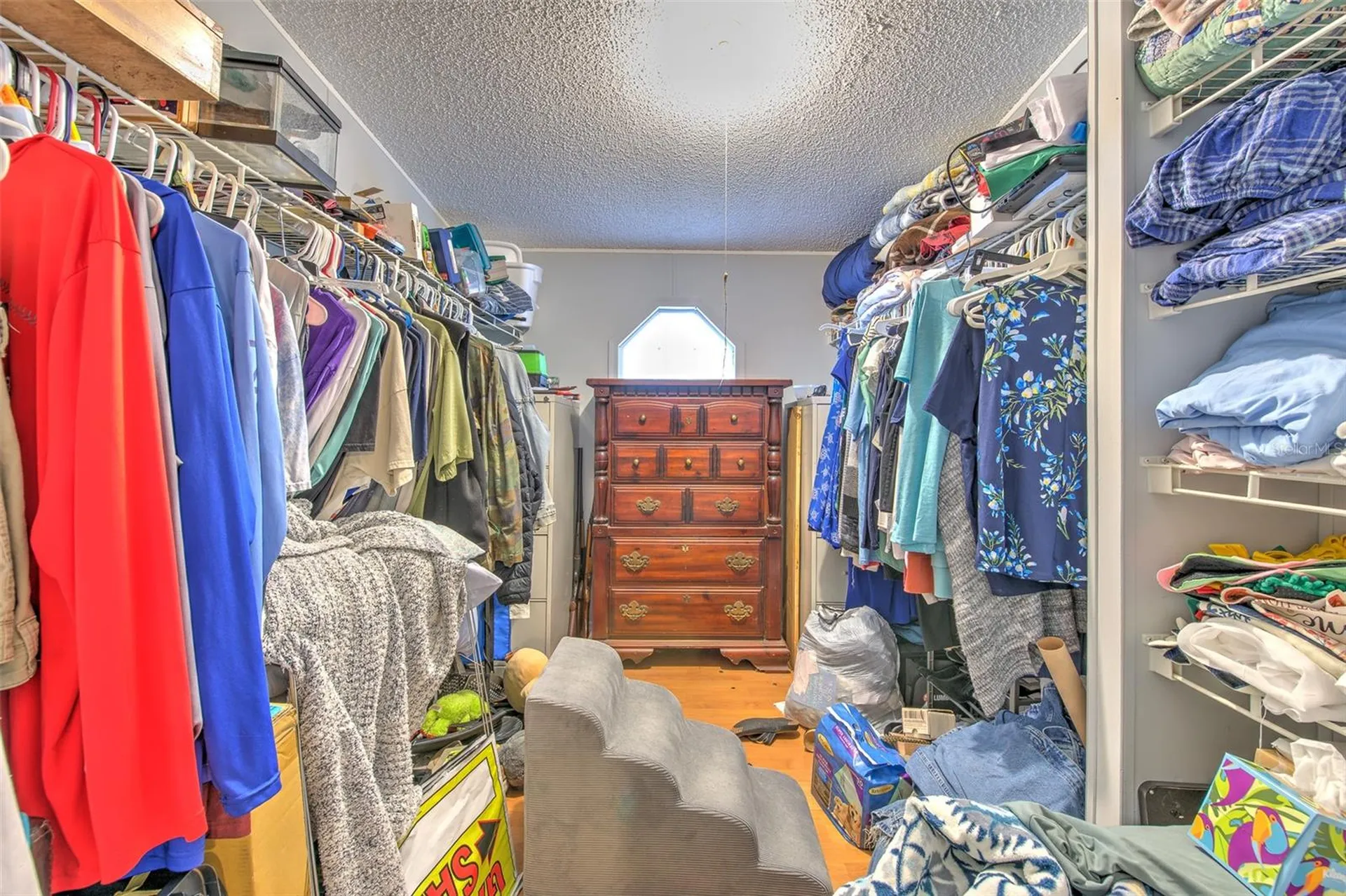1606 N Kingsway Road Seffner FL 33584