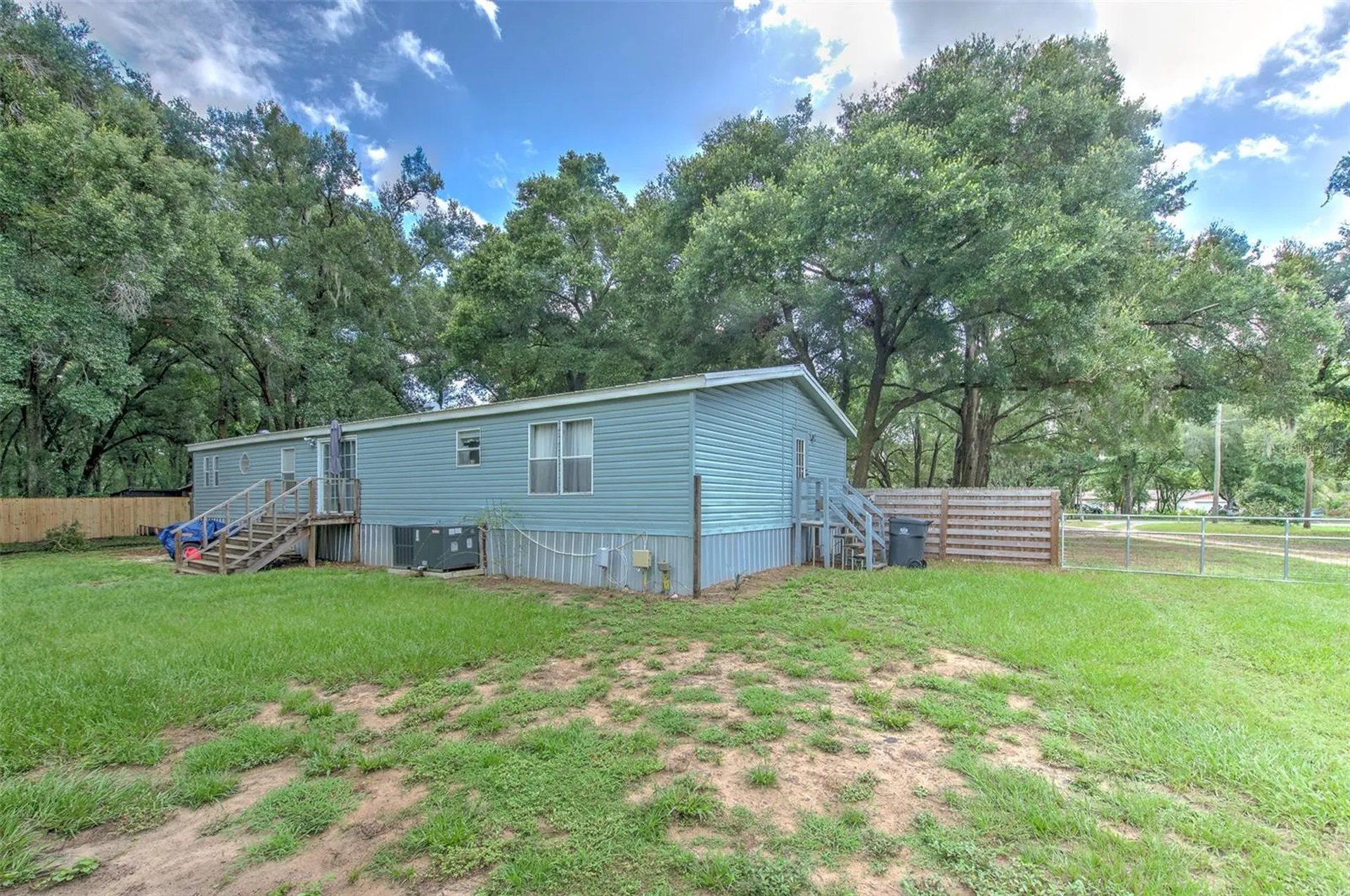 1606 N Kingsway Road Seffner FL 33584