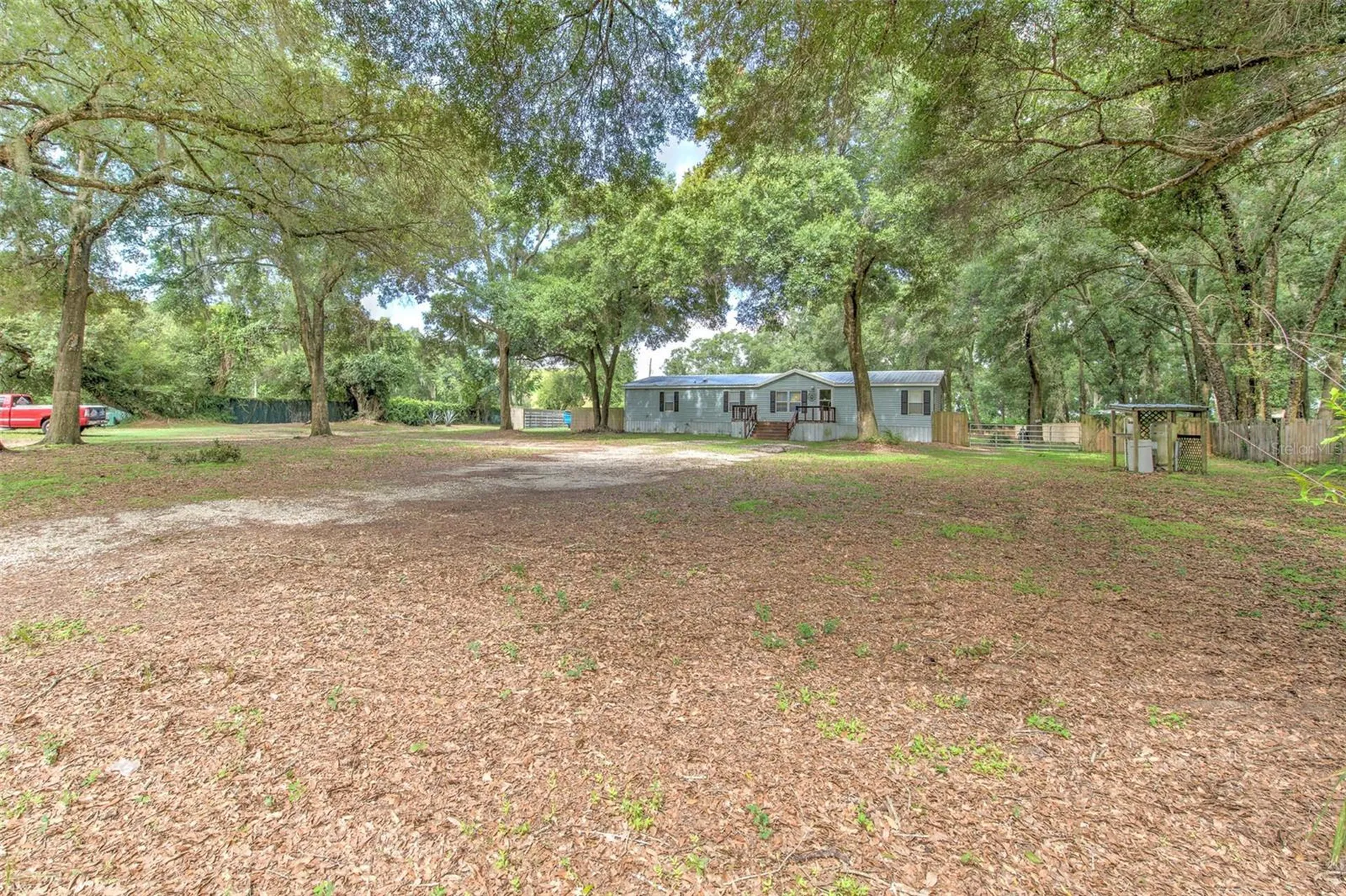 1606 N Kingsway Road Seffner FL 33584