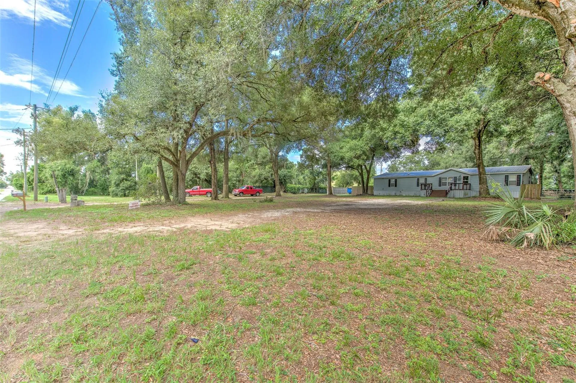 1606 N Kingsway Road Seffner FL 33584