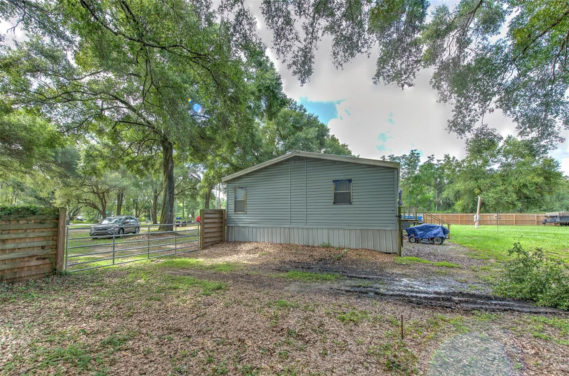 1606 N Kingsway Road Seffner FL 33584