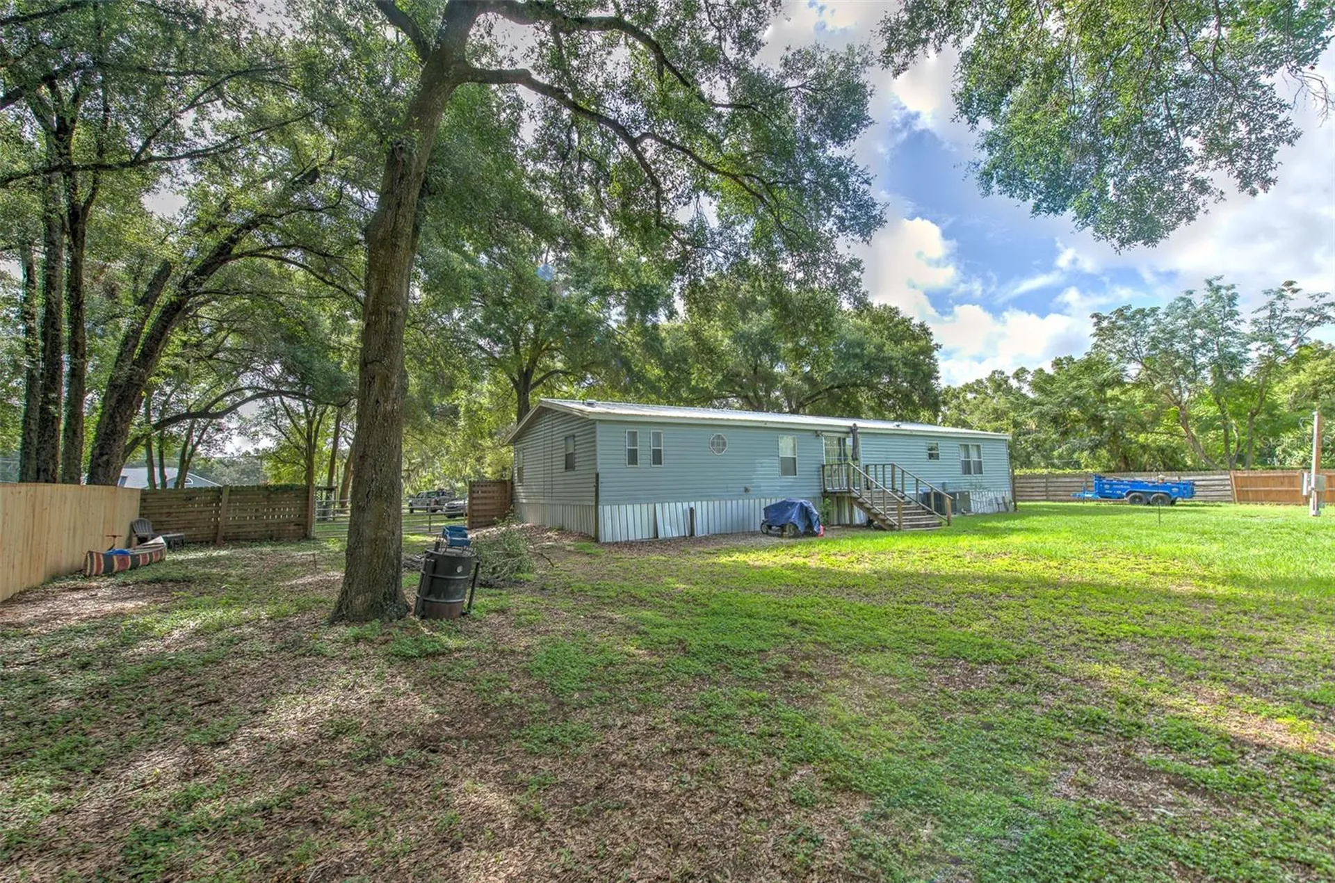 1606 N Kingsway Road Seffner FL 33584