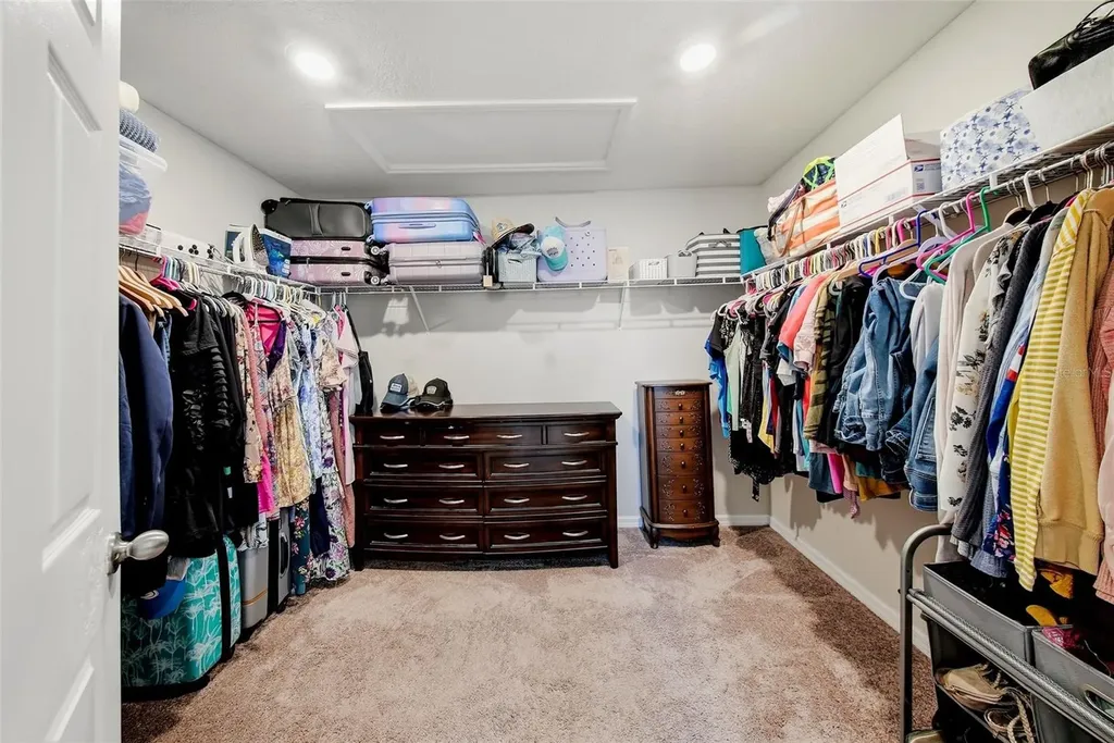 12953 Camarillo Place Lithia FL 33547