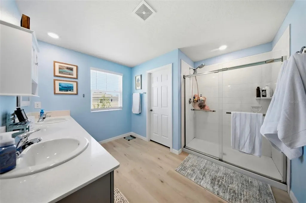 12953 Camarillo Place Lithia FL 33547