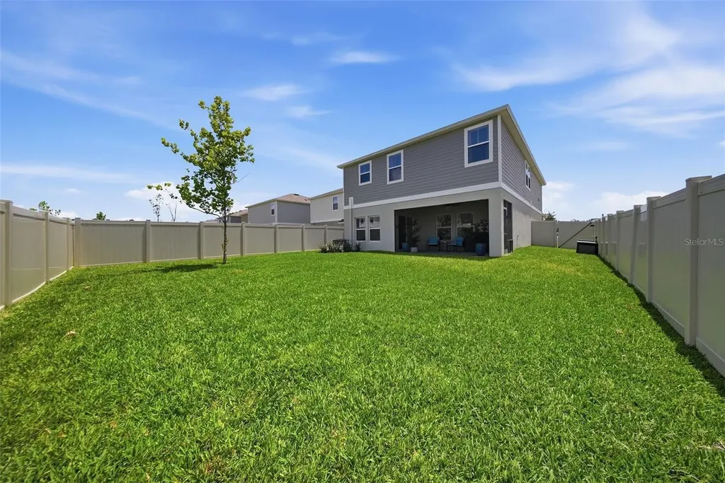 12953 Camarillo Place Lithia FL 33547