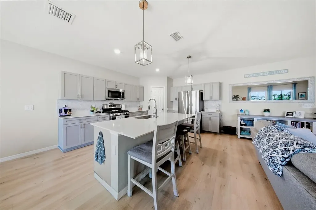 12953 Camarillo Place Lithia FL 33547