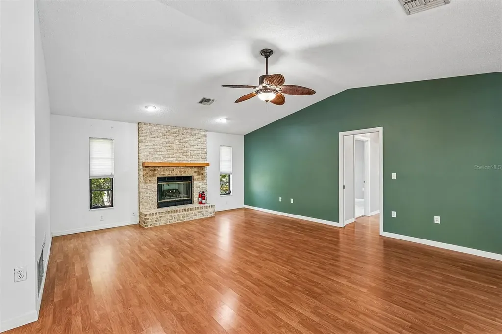 1305 Sorrento Woods Boulevard Nokomis FL 34275