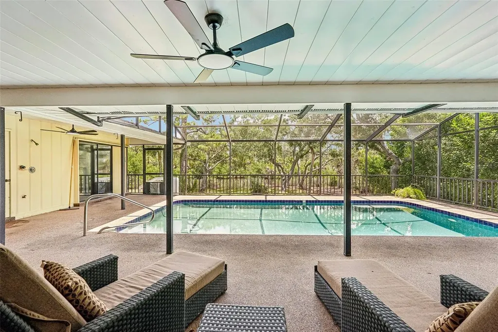 1305 Sorrento Woods Boulevard Nokomis FL 34275