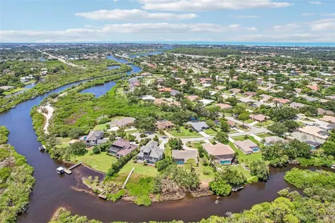 1305 Sorrento Woods Boulevard Nokomis FL 34275
