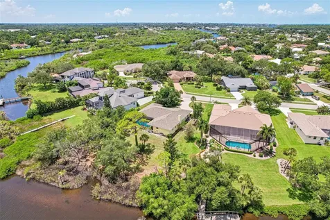 1305 Sorrento Woods Boulevard Nokomis FL 34275