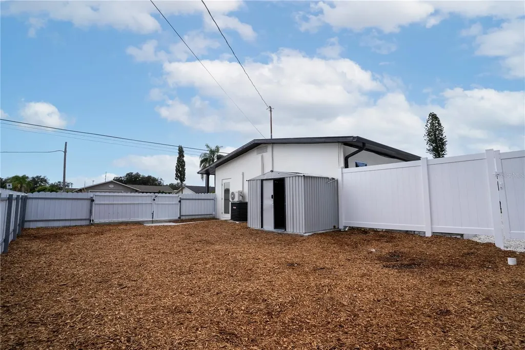 12425 Ridge Road Largo FL 33778