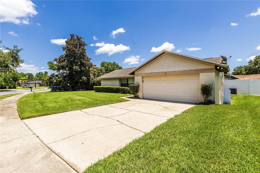 1002 Gammage Point Oviedo FL 32765
